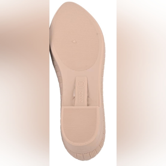 🌺Beige Jelly Bean Shoes🌺 - Picture 4 of 5